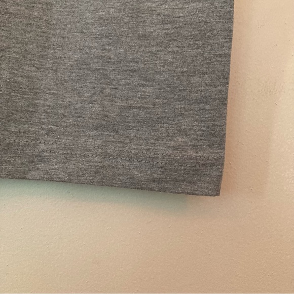 Vintage Quebec tourism heather grey tee with quality embroidered maple leaf - Picture 6 of 7